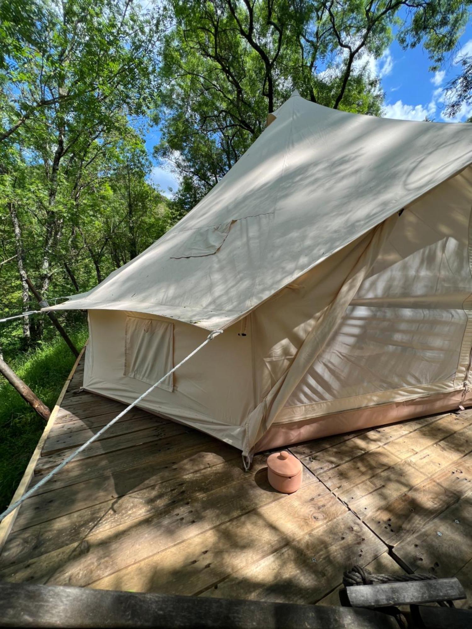 Tente Lodge En Pleine Nature Sumene Bagian luar foto